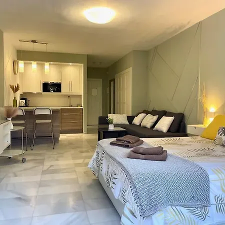 Banus Elegant Modern Apartment *