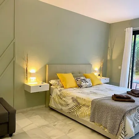 Banus Elegant Modern Apartment *