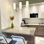 Lejlighed Banus Elegant Modern Marbella