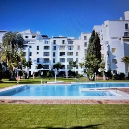 Banus Elegant Modern マルベーリャ