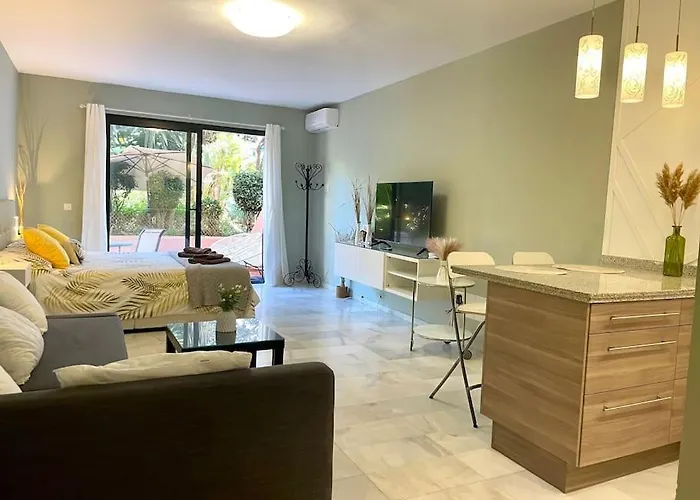 Banus Elegant Modern *