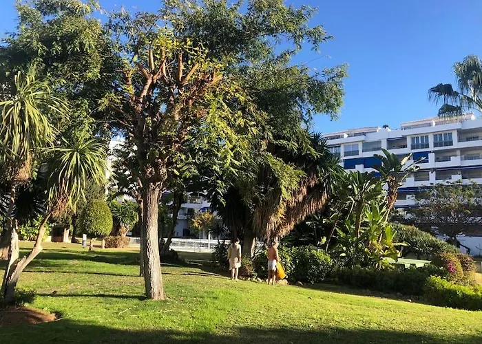 Banus Elegant Modern