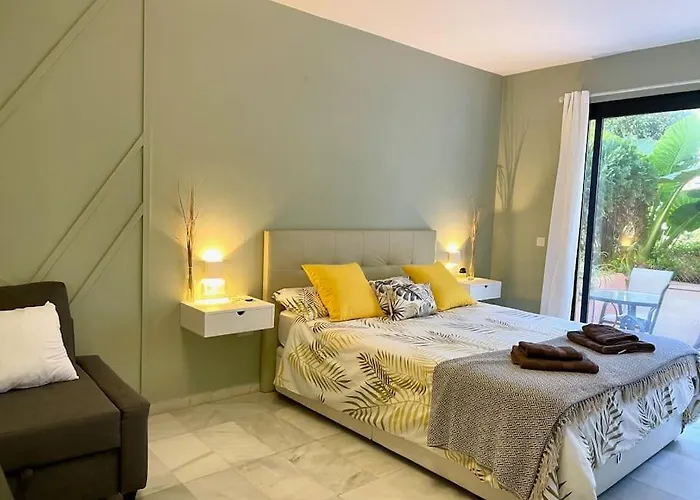 Banus Elegant Modern Apartment *