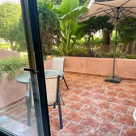 Banus Elegant Modern Μαρμπέλλα