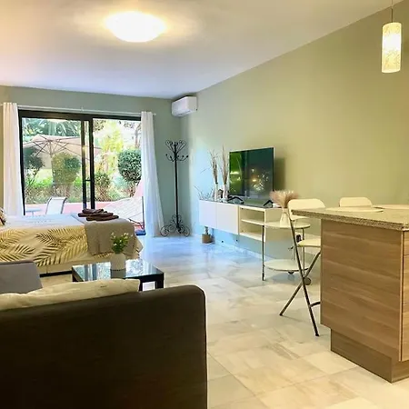 Banus Elegant Modern