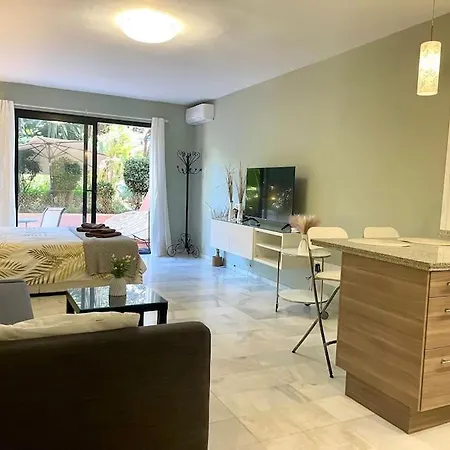 Banus Elegant Modern *